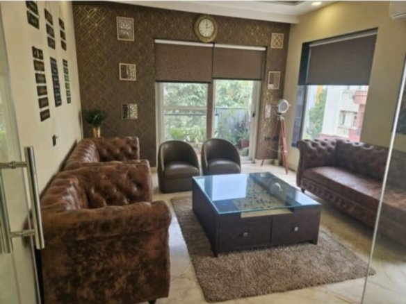 4BHK plus Servant – Semi Furnished – Sushant Lok 1, Gurgaon